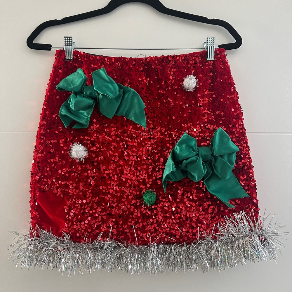 Love on a Hanger Red Sequin Christmas Mini Skirt Holiday Festive Trim | Size S - Picture 8 of 12
